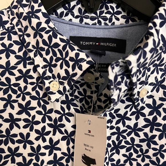 Tommy Hilfiger button up shirt - Picture 3 of 3